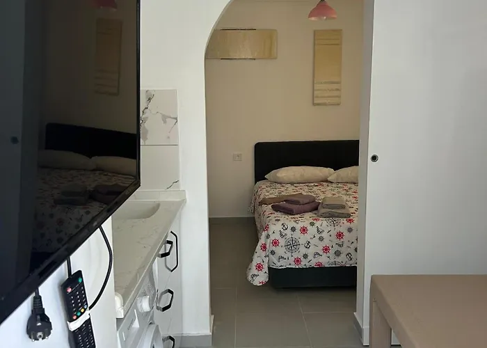 Ege Ξενοδοχείο με διαμερίσματα *