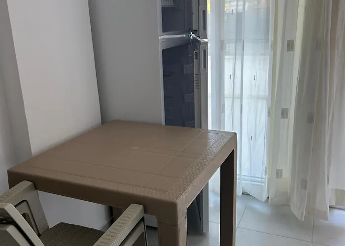 Ξενοδοχείο με διαμερίσματα Ege *